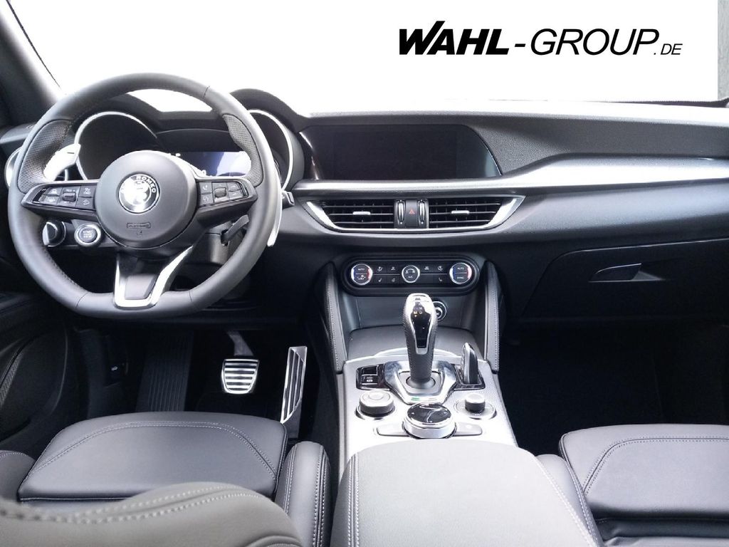 Alfa Romeo Stelvio 2025