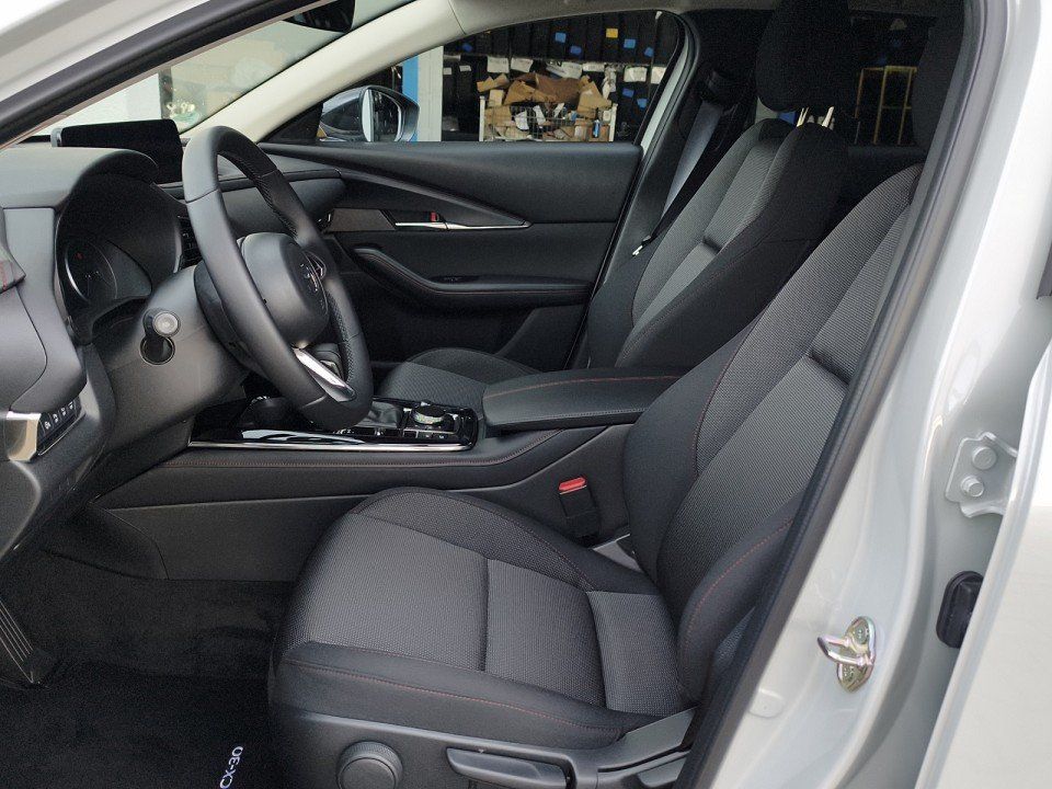 Mazda CX-30 2025