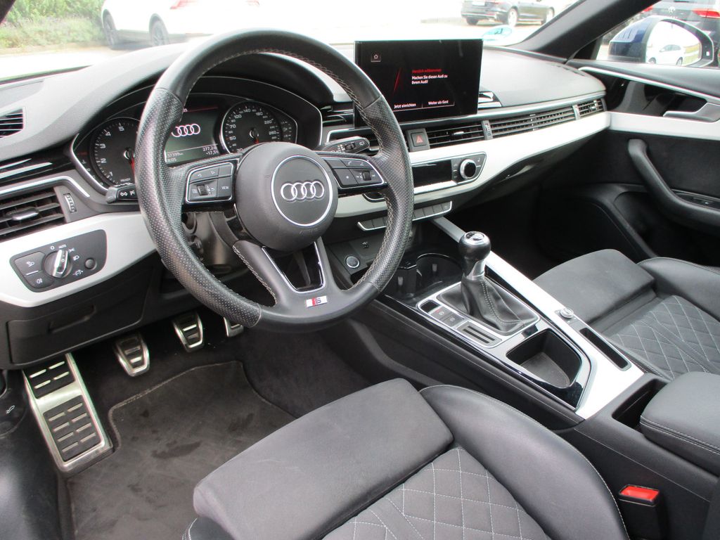 Audi A4 2023