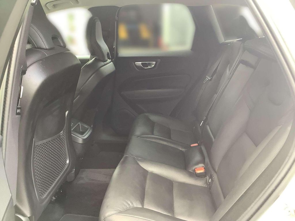 Volvo XC60 2022