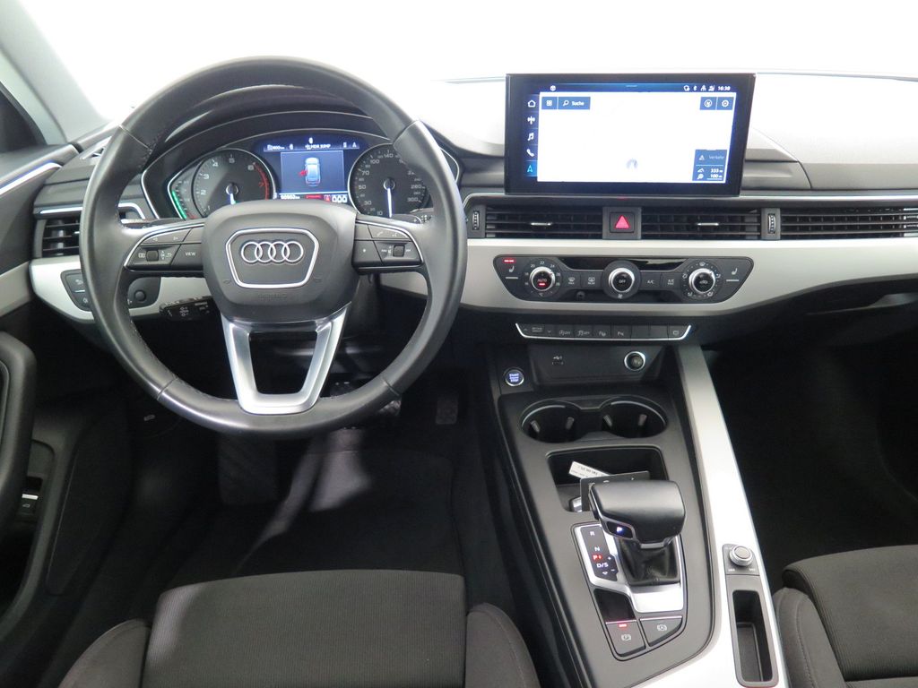 Audi A4 2022