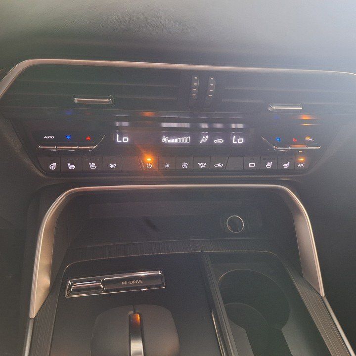 Mazda CX-60 2025