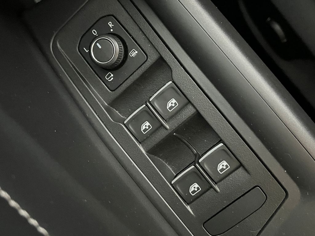 Volkswagen T-Roc 2024