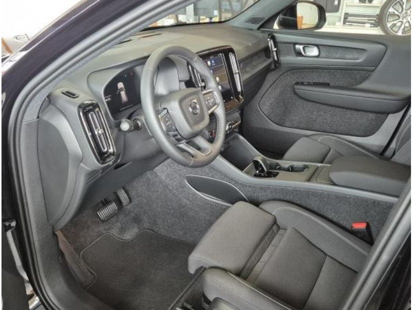 Volvo EX40