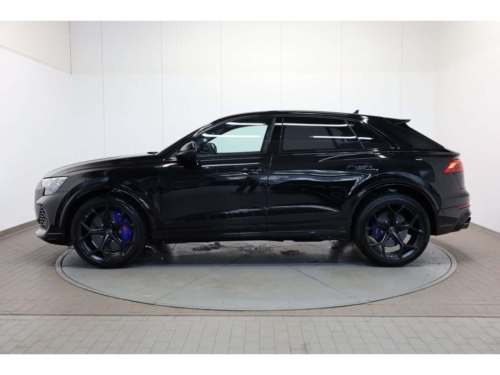Audi RSQ8 2025