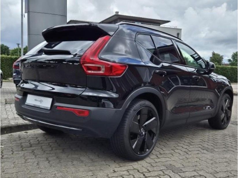 Volvo EX40