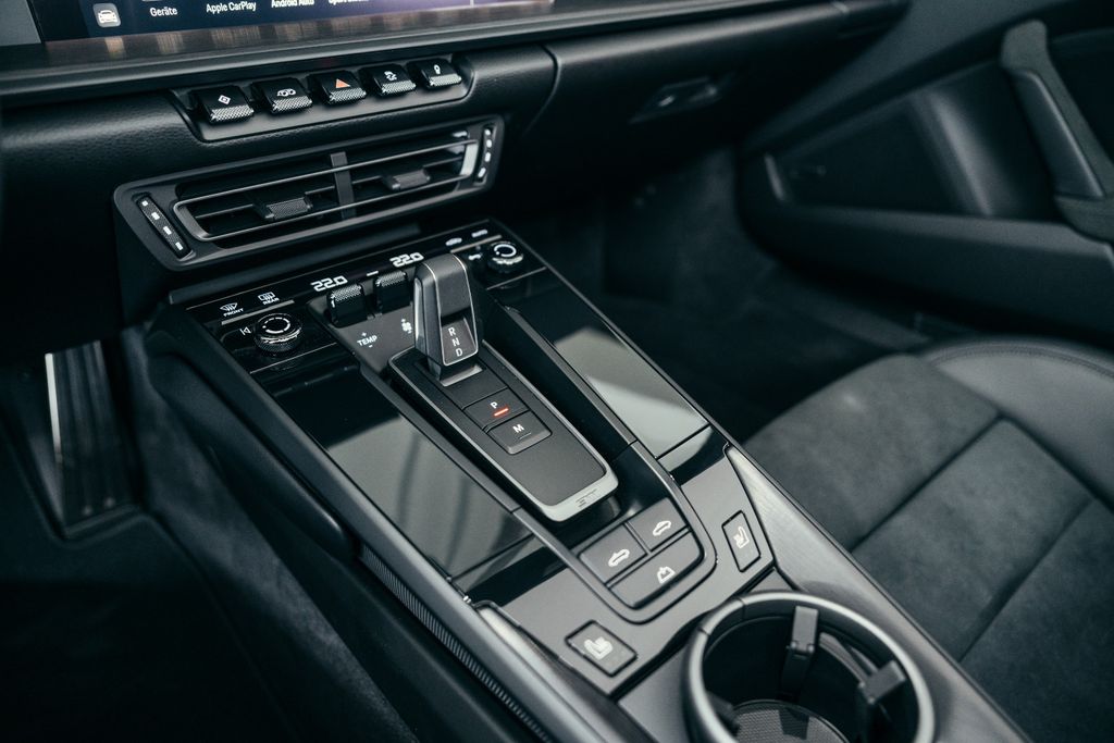 Porsche 992 2023