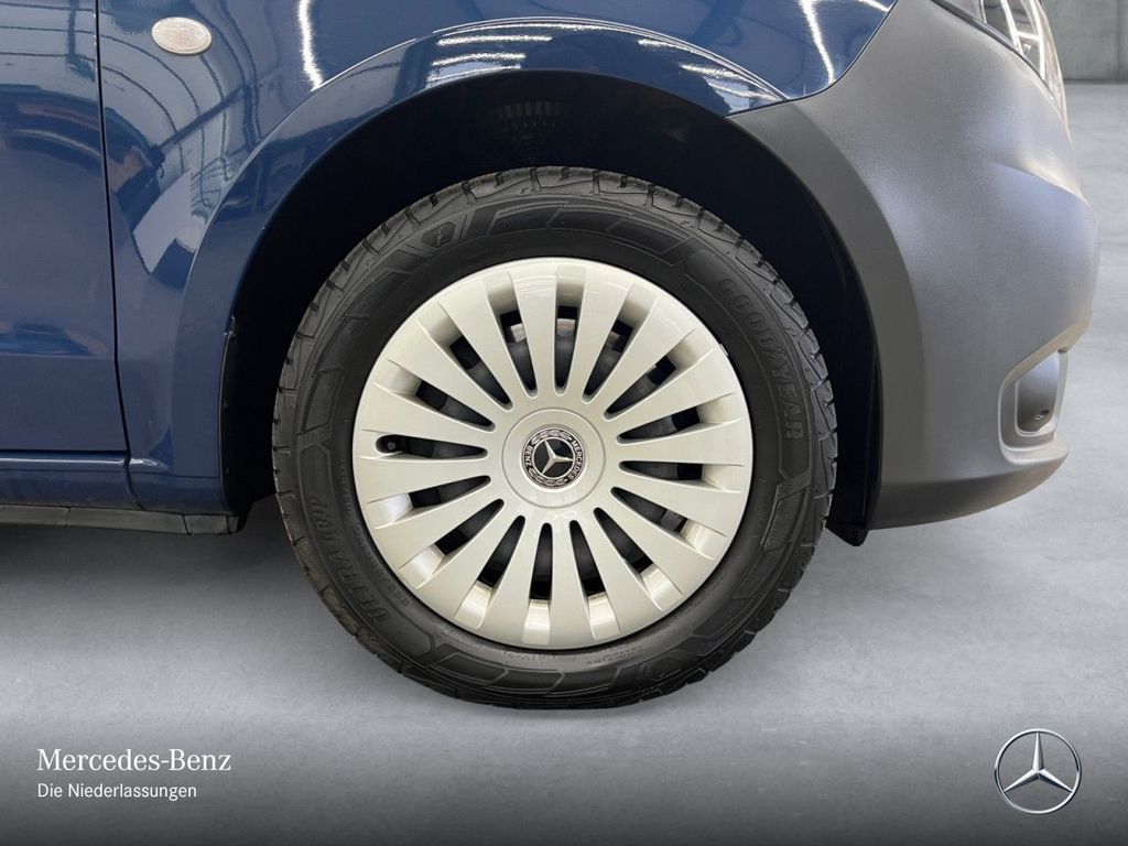 Mercedes-Benz 2022