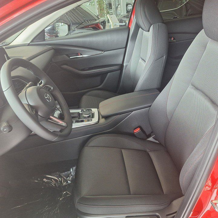 Mazda CX-30 2025