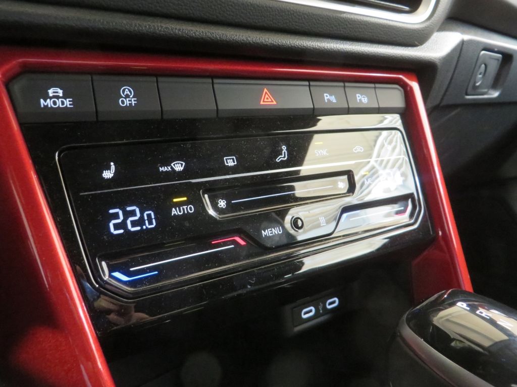 Volkswagen T-Roc 2024