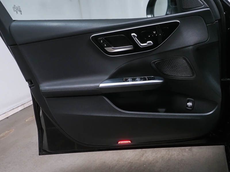 Mercedes-Benz C 200 2024