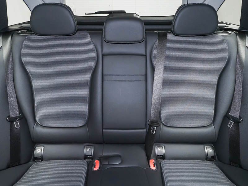 Mercedes-Benz C 200 2024