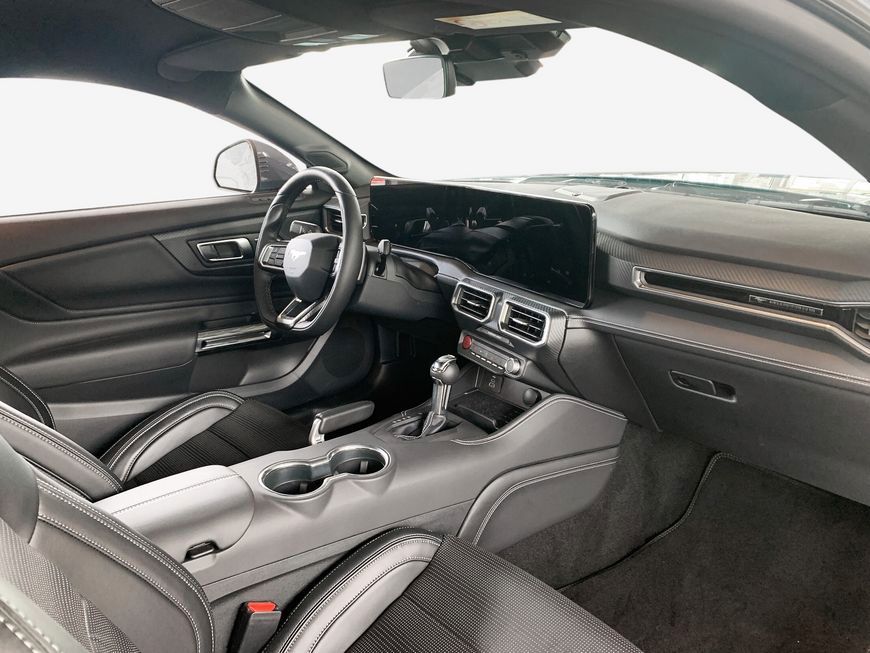 Ford Mustang 2025