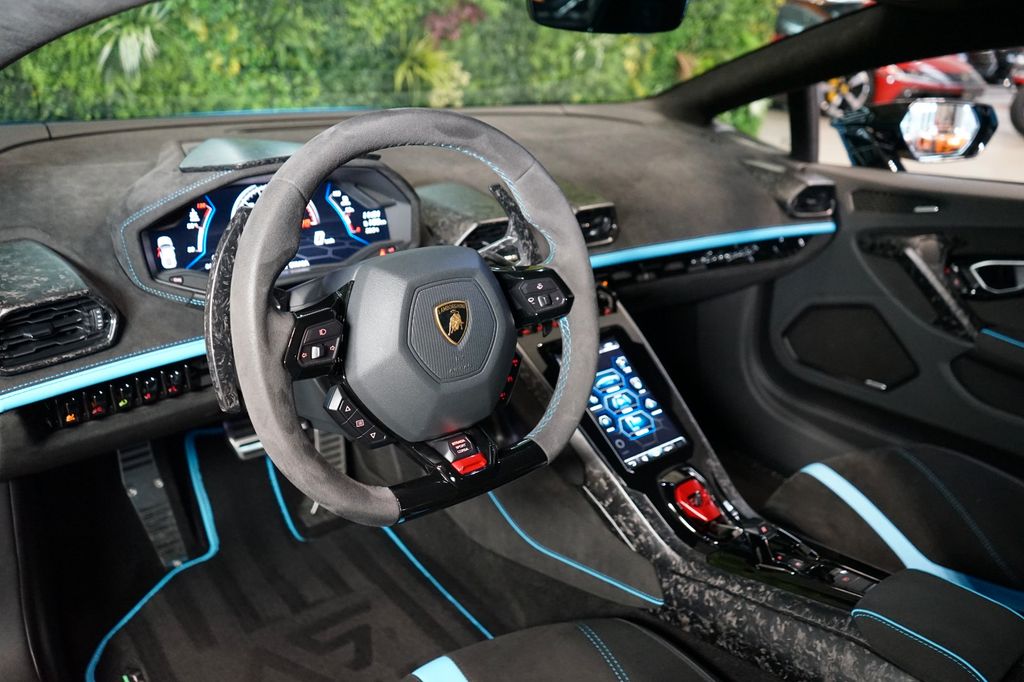 Lamborghini Huracán 2022