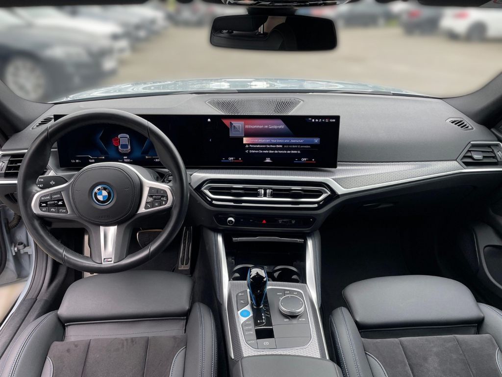 BMW i4 2023