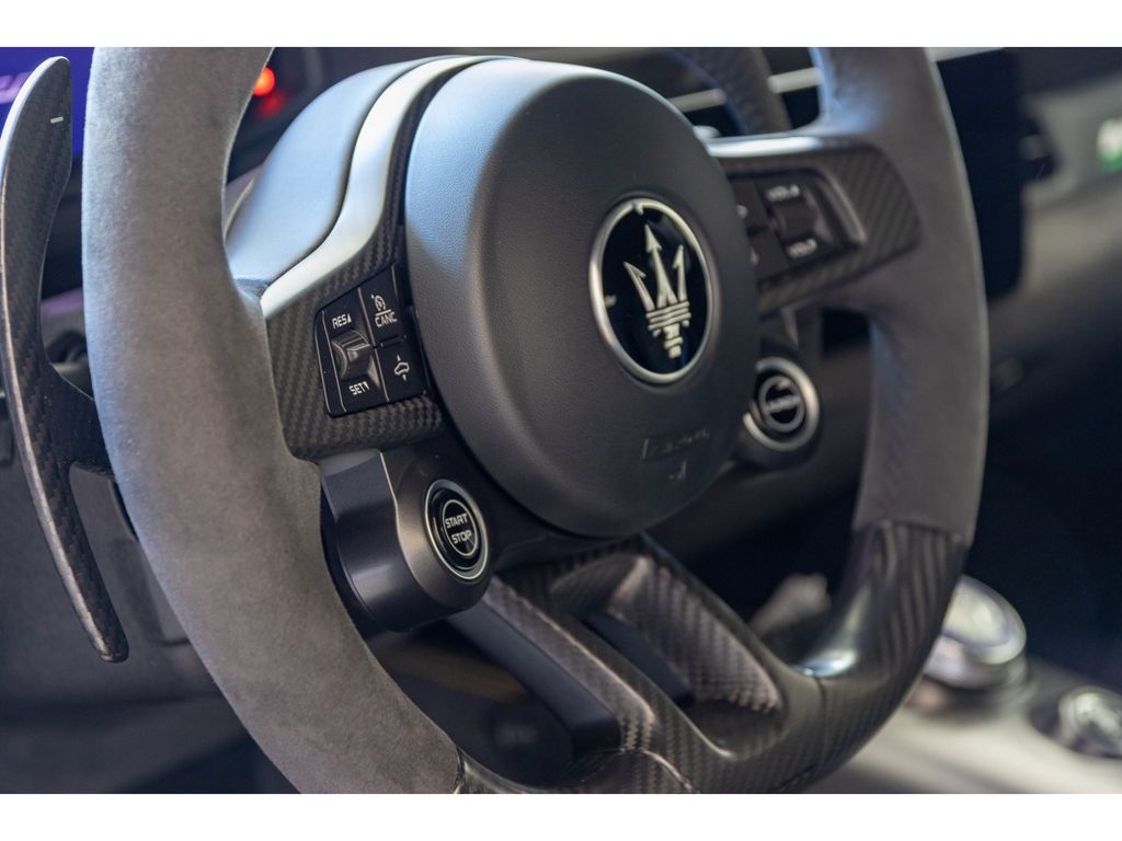 Maserati MC20 2024