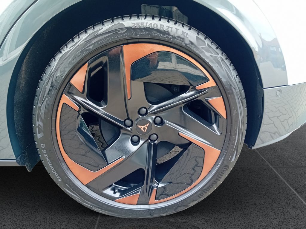Cupra Tavascan 2025