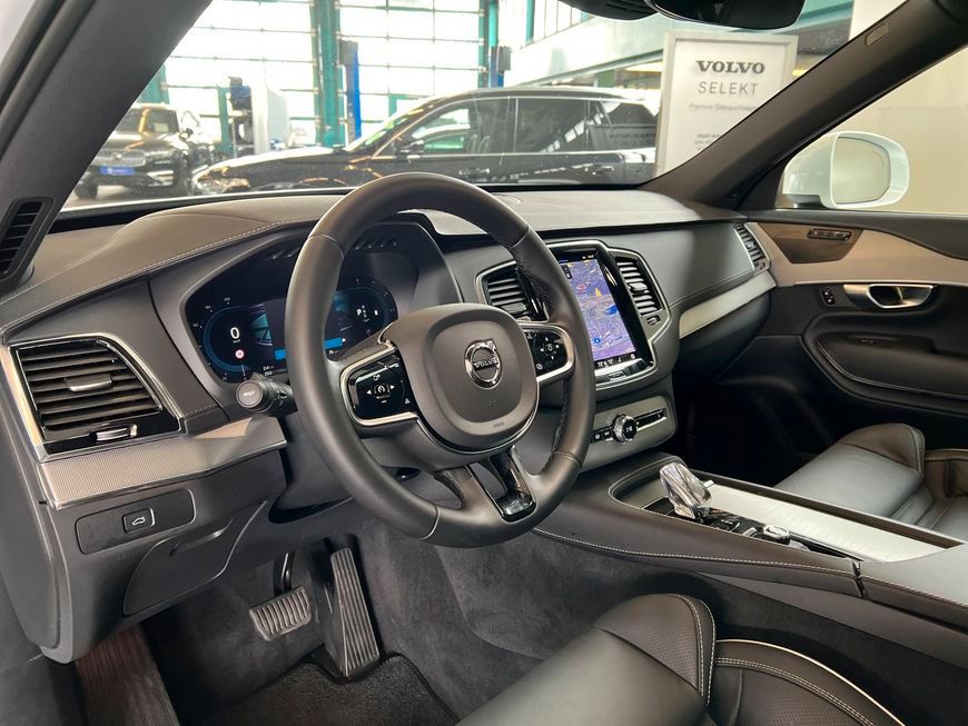 Volvo XC90 2023