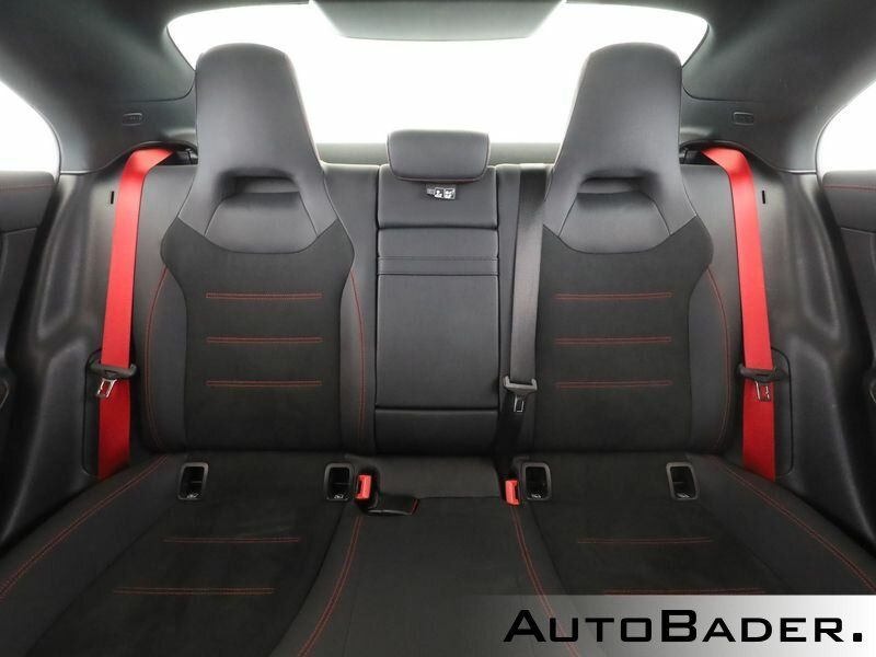 Mercedes-Benz CLA 35 AMG 2024