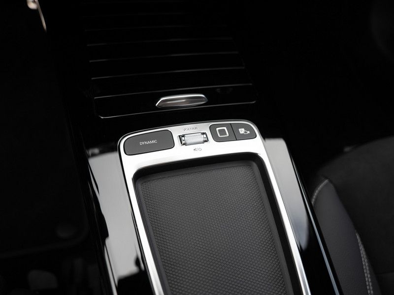 Mercedes-Benz CLA 220 2025