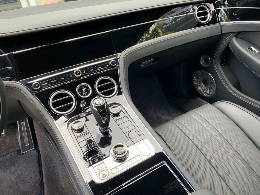 Bentley Continental GT 2025