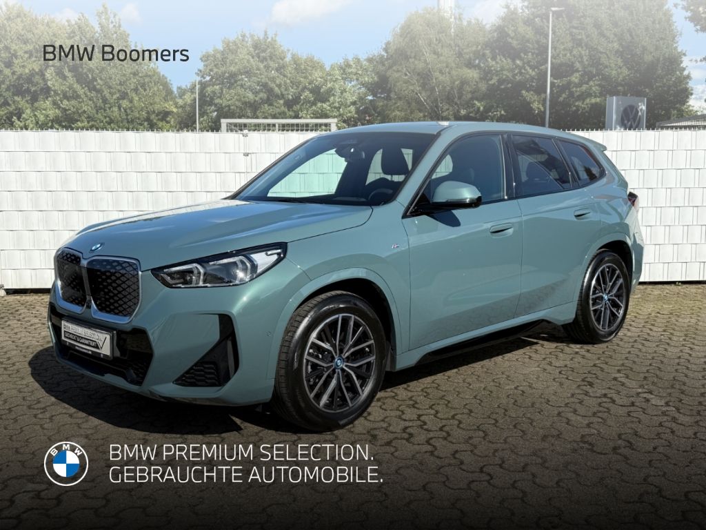 BMW iX1 2024