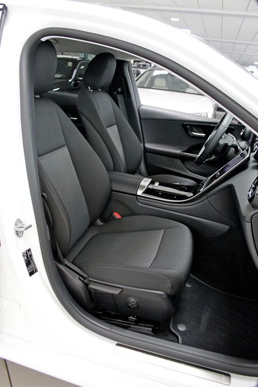 Mercedes-Benz C 200 2023