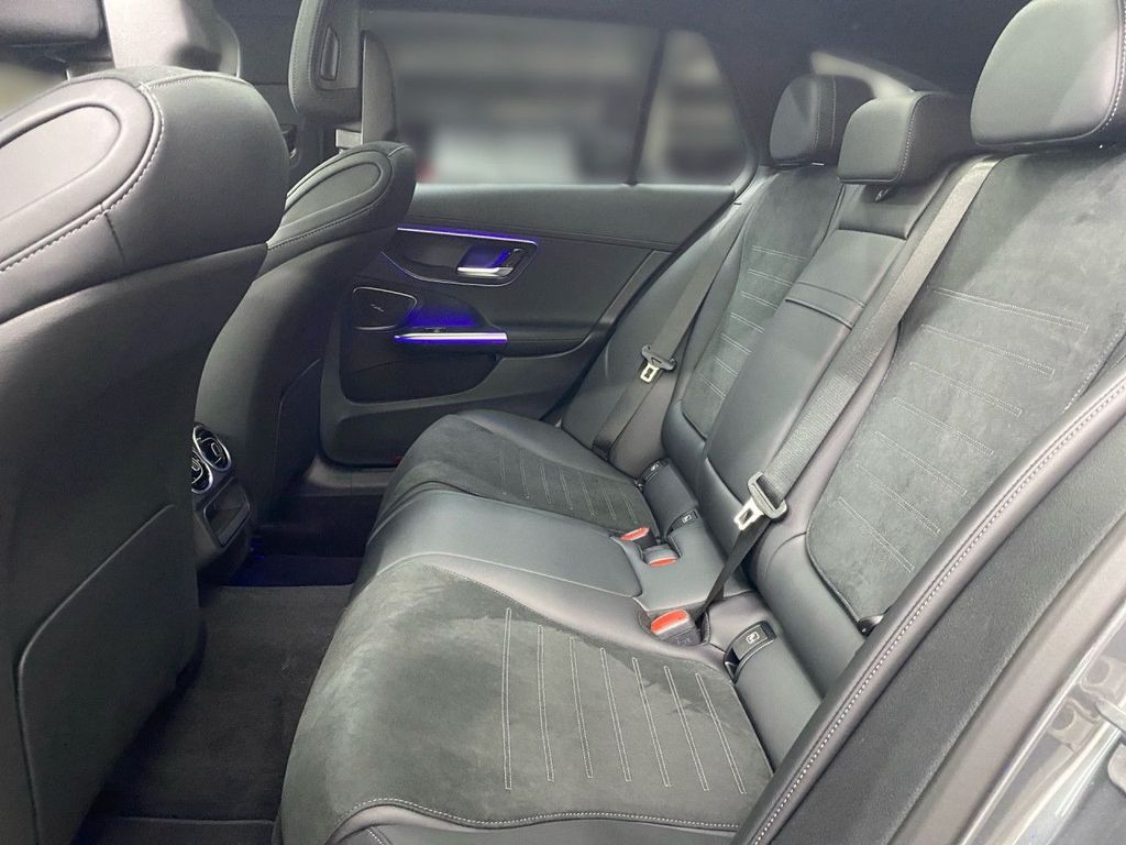 Mercedes-Benz C 300 2025