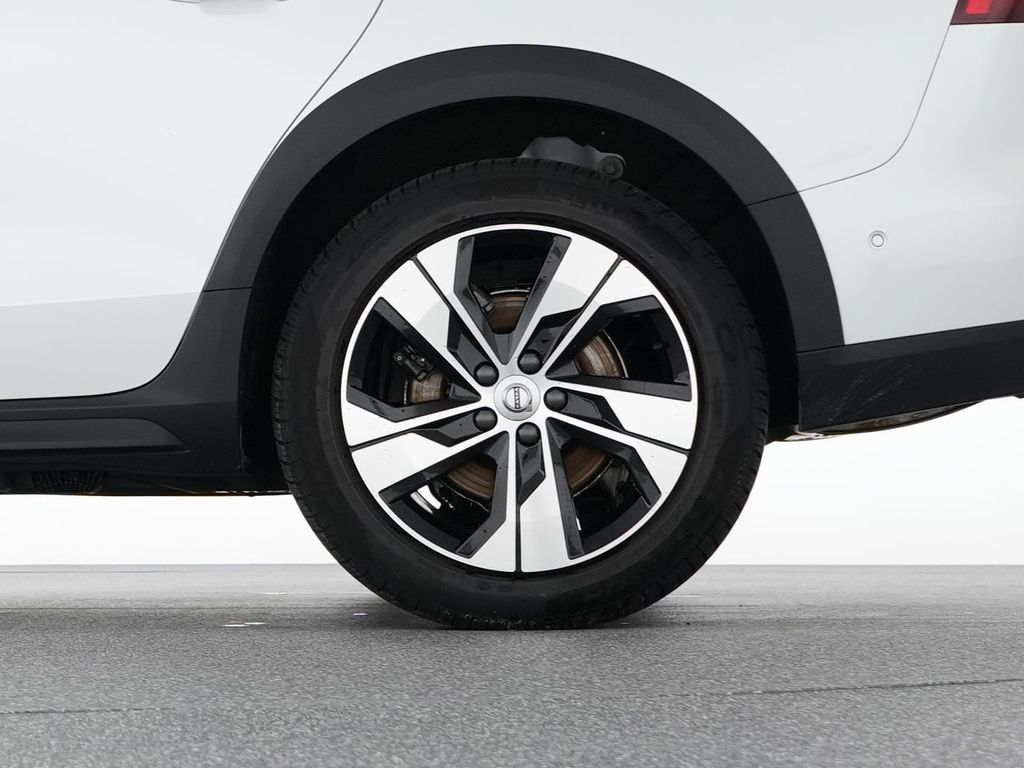 Volvo V60 Cross Country 2023
