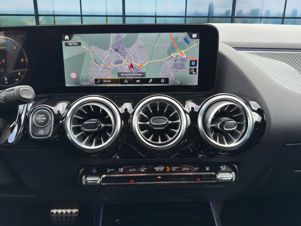 Mercedes-Benz GLA 180 2022