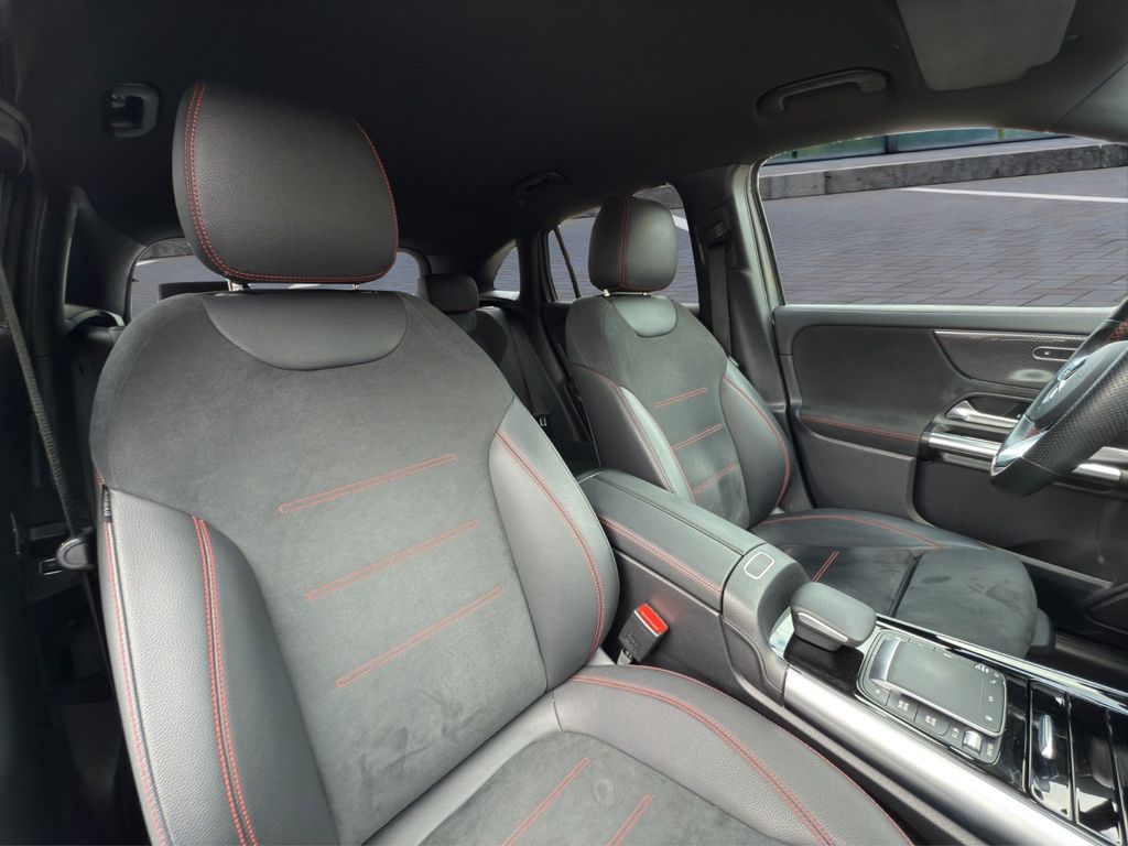 Mercedes-Benz GLA 180 2022