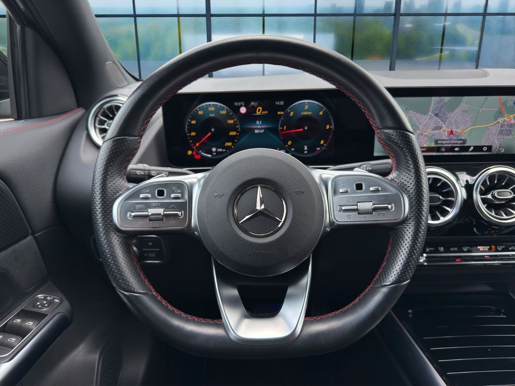 Mercedes-Benz GLA 180 2022