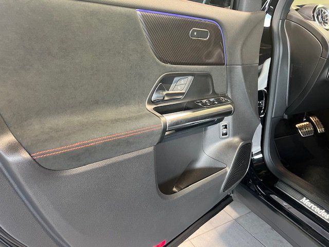 Mercedes-Benz GLA 220 2025