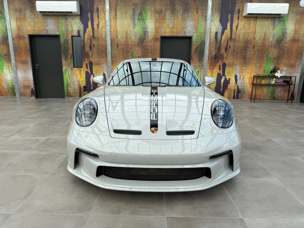 Porsche 992 2023