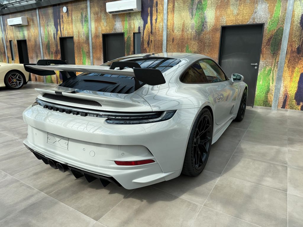 Porsche 992 2023