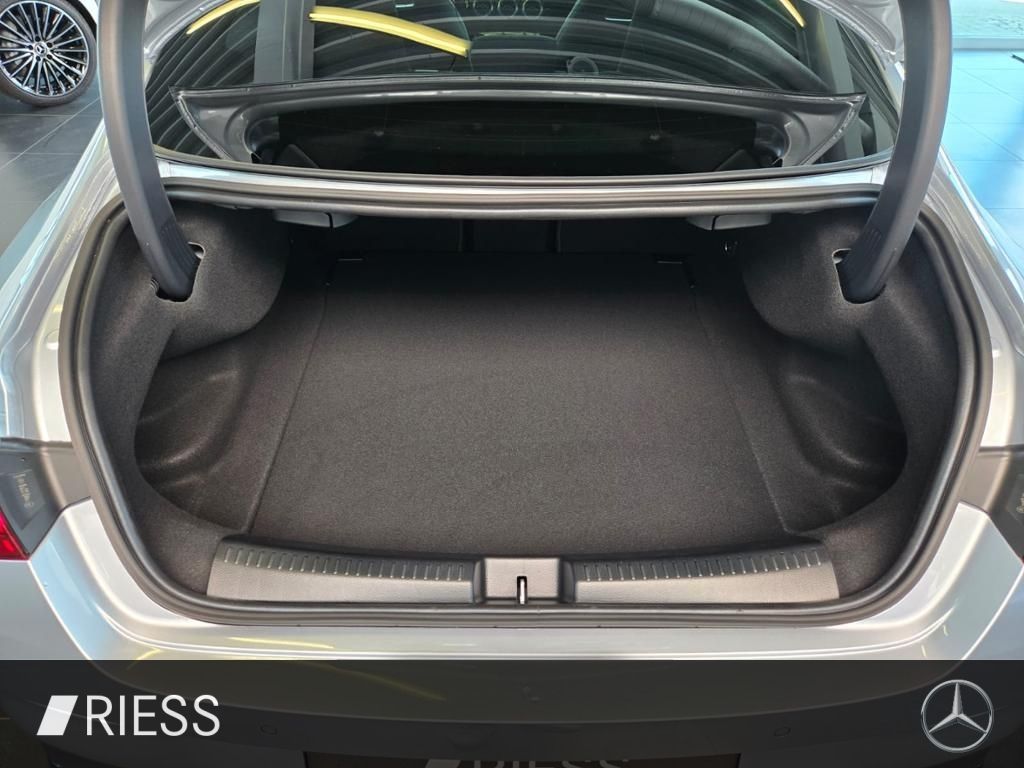 Mercedes-Benz CLA 220 2025