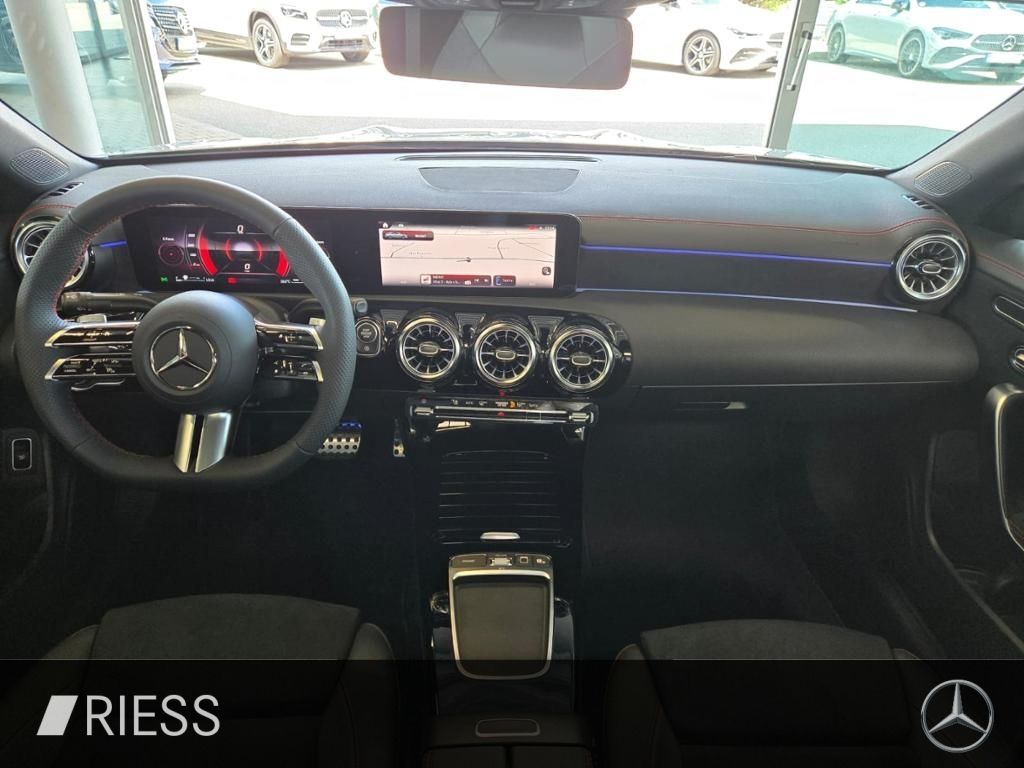 Mercedes-Benz CLA 220 2025