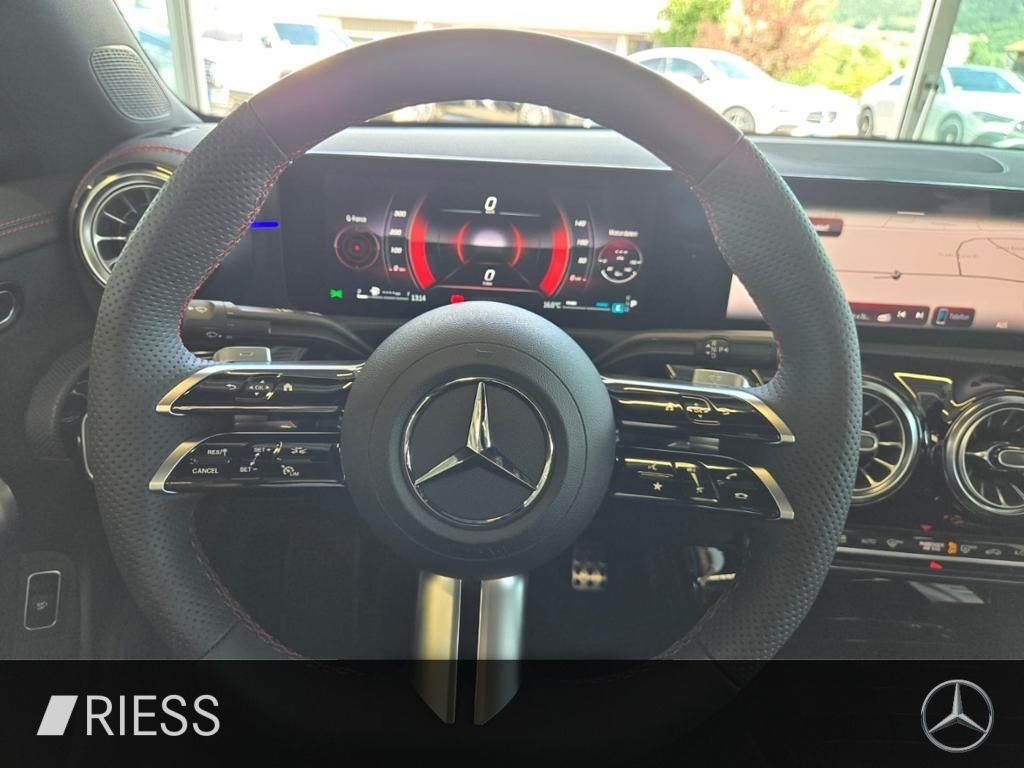 Mercedes-Benz CLA 220 2025