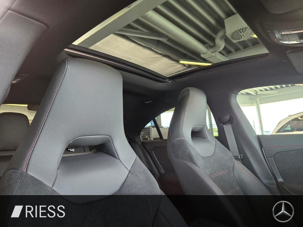 Mercedes-Benz CLA 220 2025