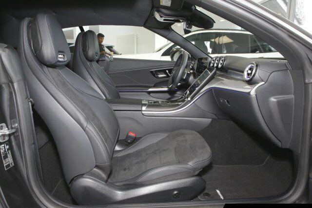 Mercedes-Benz CLE 200 2025