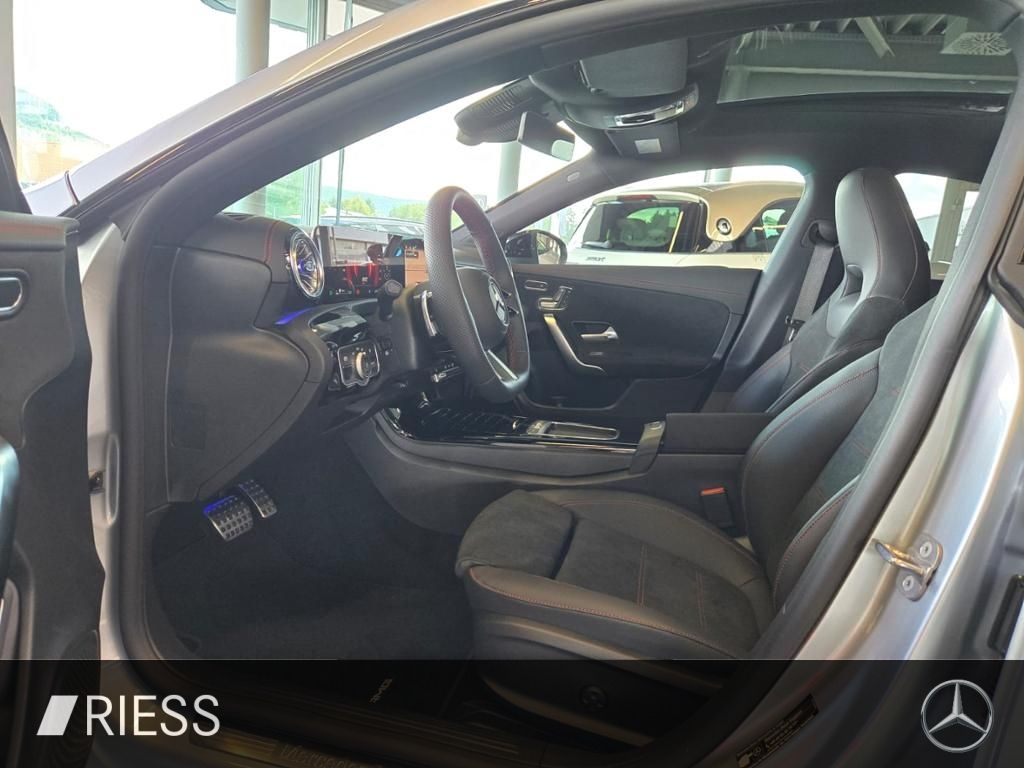 Mercedes-Benz CLA 220 2025