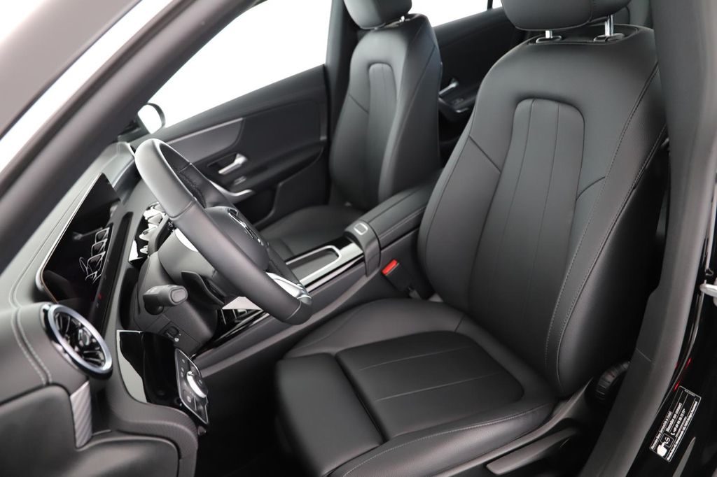Mercedes-Benz CLA 220 2024