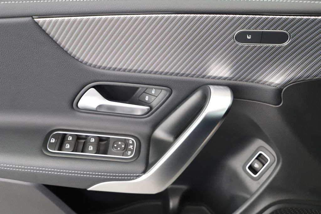 Mercedes-Benz CLA 220 2024