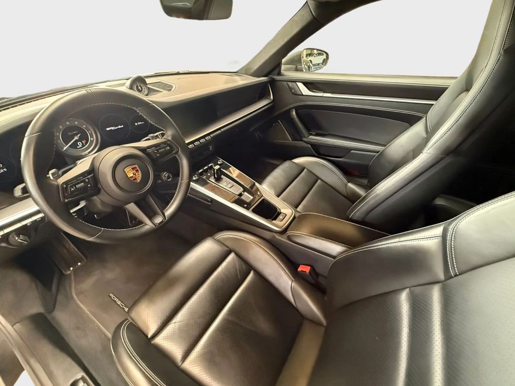 Porsche 992 2021