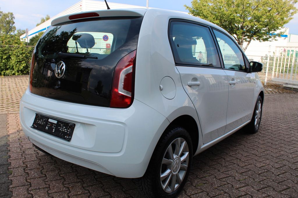 Volkswagen up! 2015