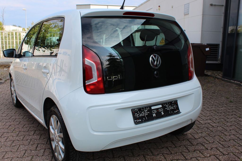 Volkswagen up! 2015