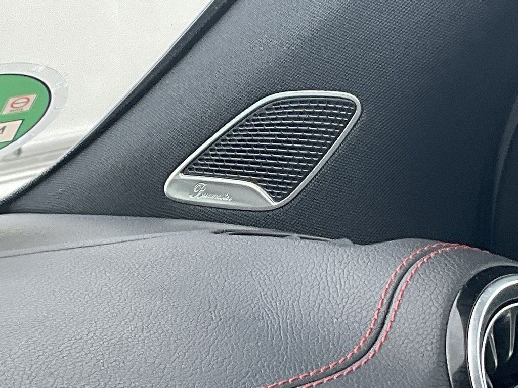 Mercedes-Benz EQA 2021