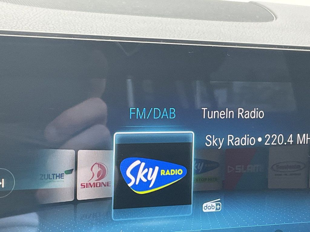 Mercedes-Benz EQA 2021