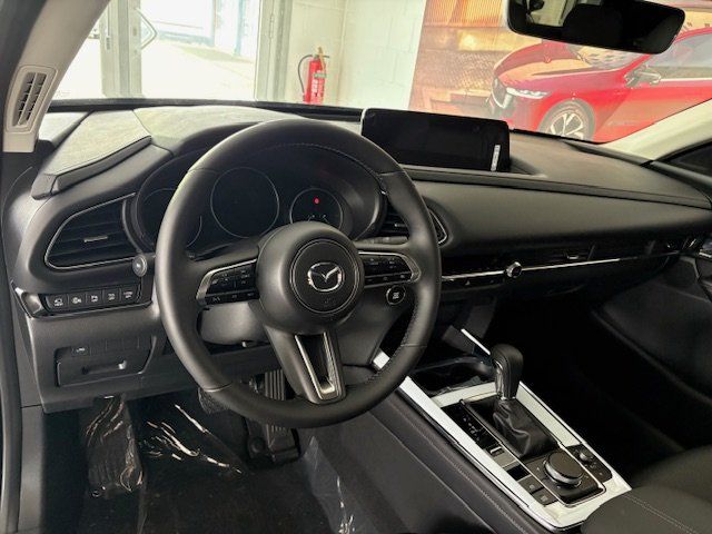Mazda CX-30 2025