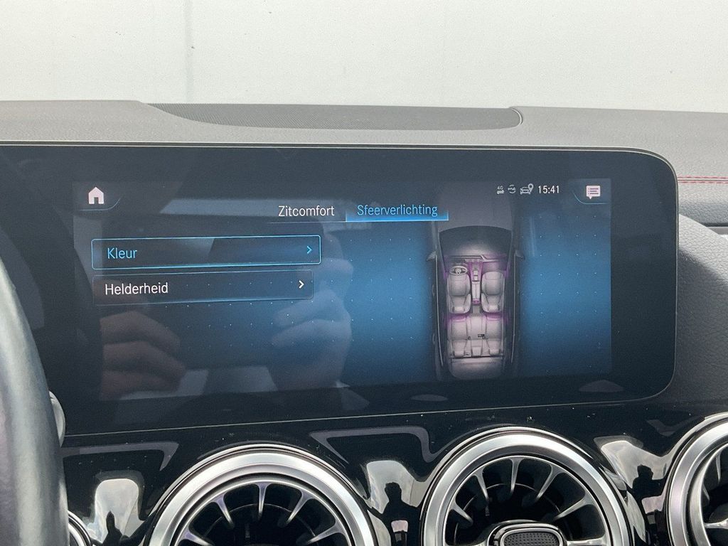 Mercedes-Benz EQA 2021
